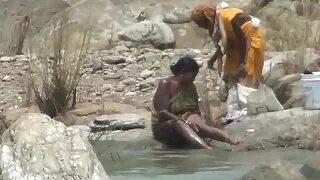 মাই এর, জোর করে সেক্স বাংলা মেয়েদের হস্তমৈথুন